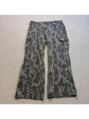 Mossy Oak Women's Size 14 Cargo Camo Straight Leg Hunting Pants 35" Waist